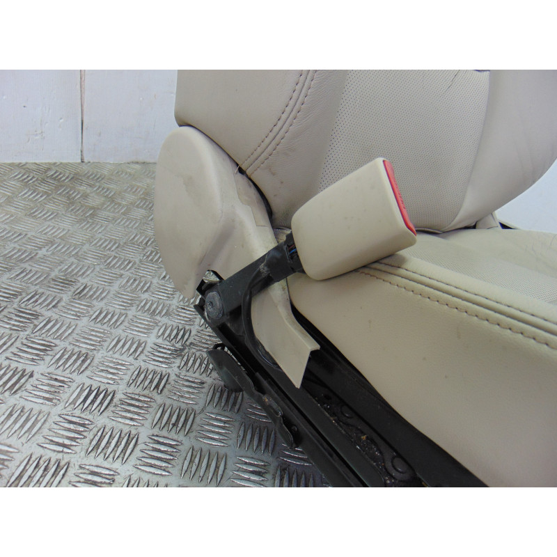 BEIGE JUEGO ASIENTOS COMPLETO SUBARU LEGACY BERLINA (B13/BL) 2.0 D Classic 2008 BEIGE 199992 SUBARU - 29