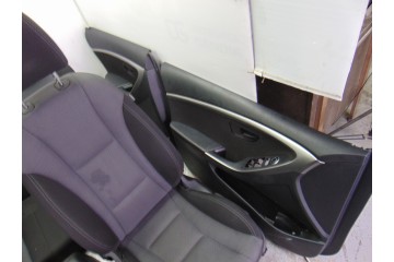  JUEGO ASIENTOS COMPLETO HYUNDAI I30 (GD) Classic 2012 203655 HYUNDAI - 30