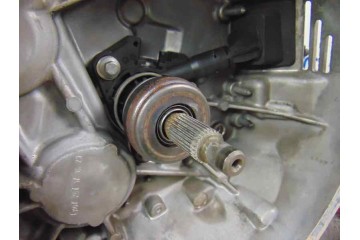 20EA72  CAJA CAMBIOS CITROEN C4 CACTUS Shine 2018 20EA72 173235 CITROEN - 2