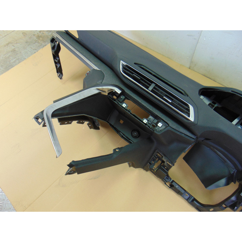 SALPICADERO PEUGEOT 3008