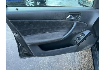 MERCEDES-BENZ CLASE C (BM 203) BERLINA 220 CDI (203.006)