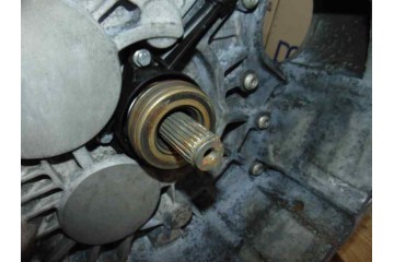 KNR CAJA CAMBIOS VOLKSWAGEN GOLF V (1K1)(10.2003)