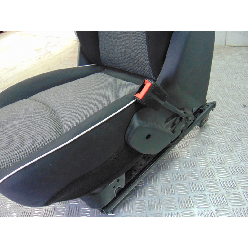 JUEGO ASIENTOS COMPLETO FIAT 500X (334)