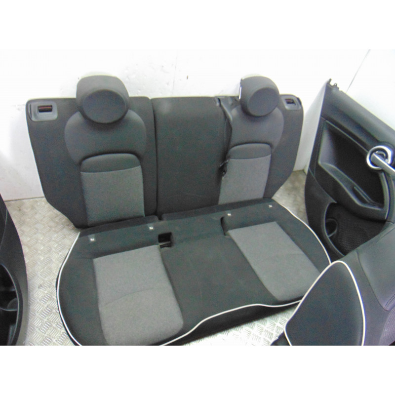 JUEGO ASIENTOS COMPLETO FIAT 500X (334)