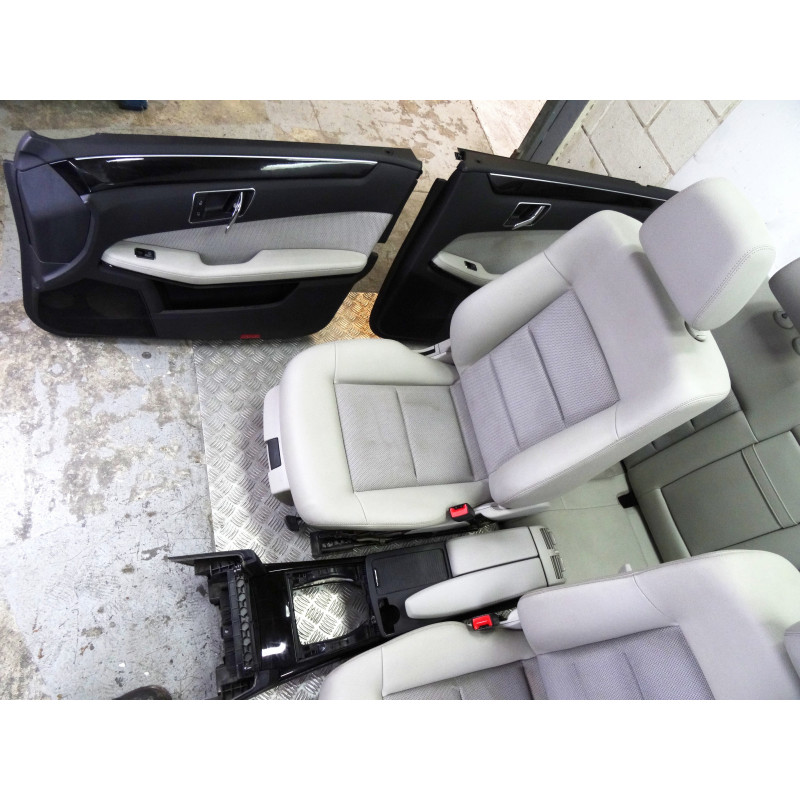 JUEGO ASIENTOS COMPLETO MERCEDES-BENZ CLASE E (BM 212) LIM.