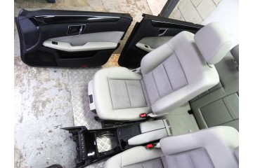 JUEGO ASIENTOS COMPLETO MERCEDES-BENZ CLASE E (BM 212) LIM.