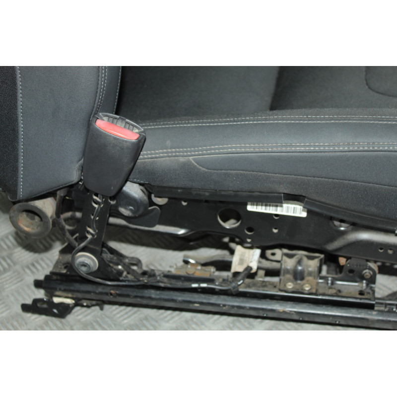  JUEGO ASIENTOS COMPLETO VOLVO V60 FAMILIAR Summum 2014 208179 VOLVO - 17