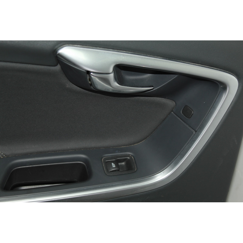  JUEGO ASIENTOS COMPLETO VOLVO V60 FAMILIAR Summum 2014 208179 VOLVO - 40