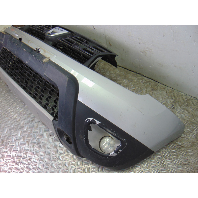 PLATA PARAGOLPES DELANTERO DACIA DUSTER I