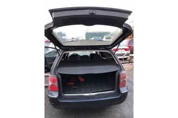 VOLKSWAGEN PASSAT VARIANT (3B6) Advance