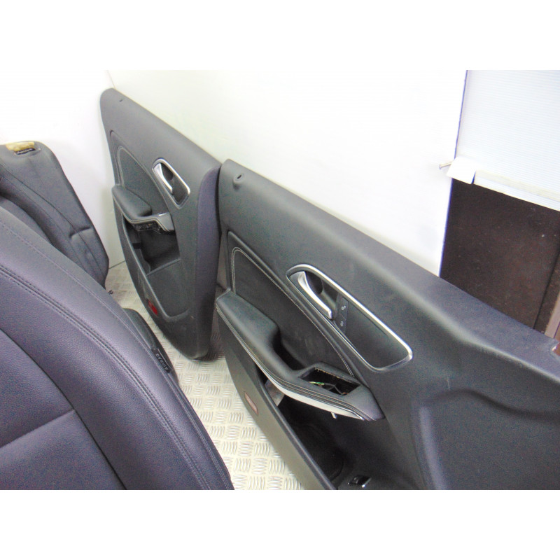 JUEGO ASIENTOS COMPLETO MERCEDES-BENZ CLASE CLA (BM 117)
