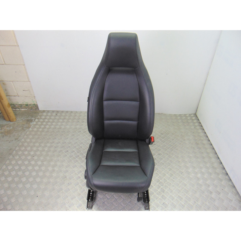 JUEGO ASIENTOS COMPLETO MERCEDES-BENZ CLASE CLA (BM 117)