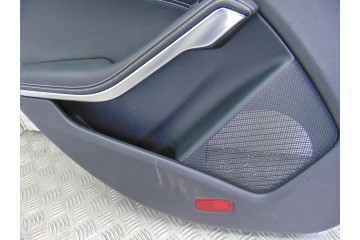 JUEGO ASIENTOS COMPLETO MERCEDES-BENZ CLASE CLA (BM 117)