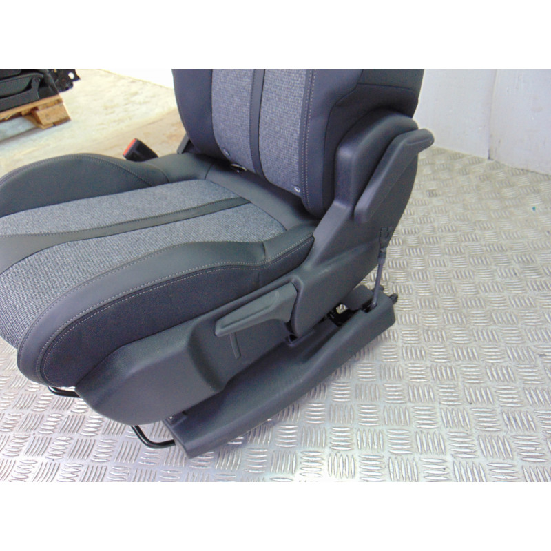 JUEGO ASIENTOS COMPLETO PEUGEOT 3008