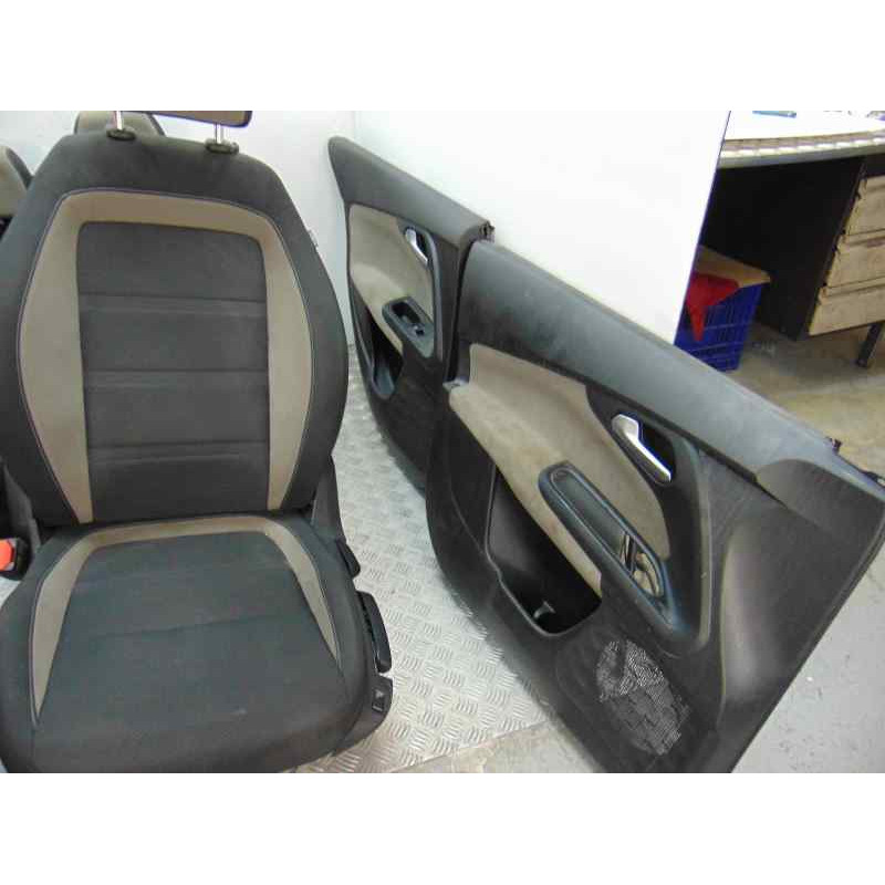JUEGO ASIENTOS COMPLETO FIAT II TIPO (357) HATCHBACK