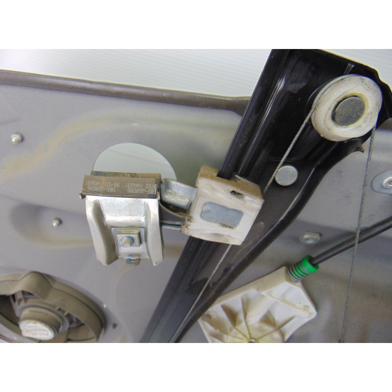 A1697202979 ELEVALUNAS DELANTERO IZQUIERDO MERCEDES-BENZ CLASE A (BM 169)