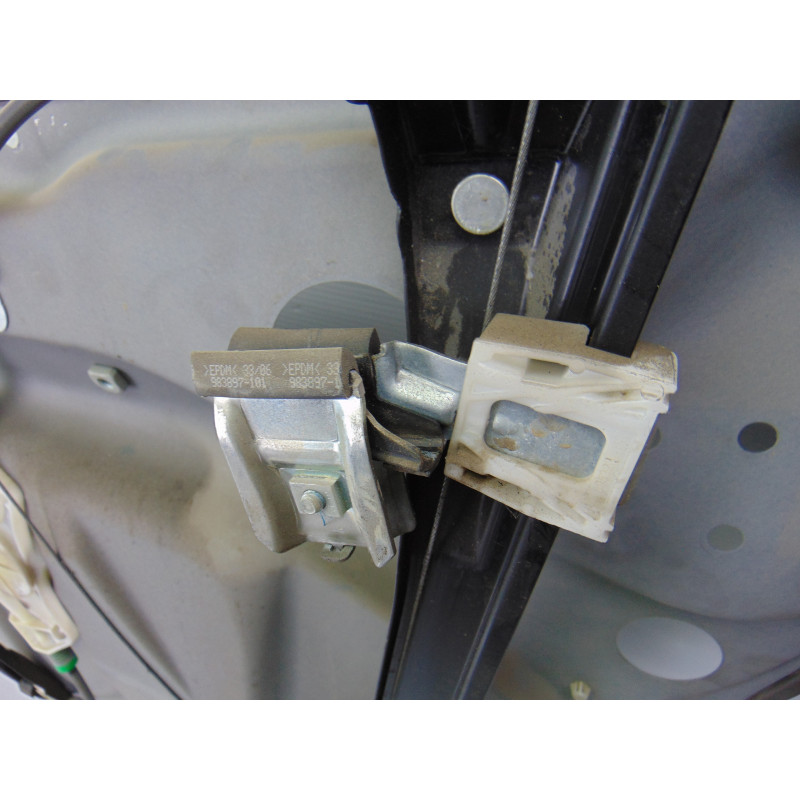 A1697202979 ELEVALUNAS DELANTERO IZQUIERDO MERCEDES-BENZ CLASE A (BM 169)