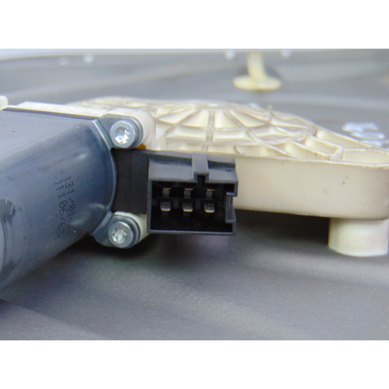 A1697202979 ELEVALUNAS DELANTERO IZQUIERDO MERCEDES-BENZ CLASE A (BM 169)