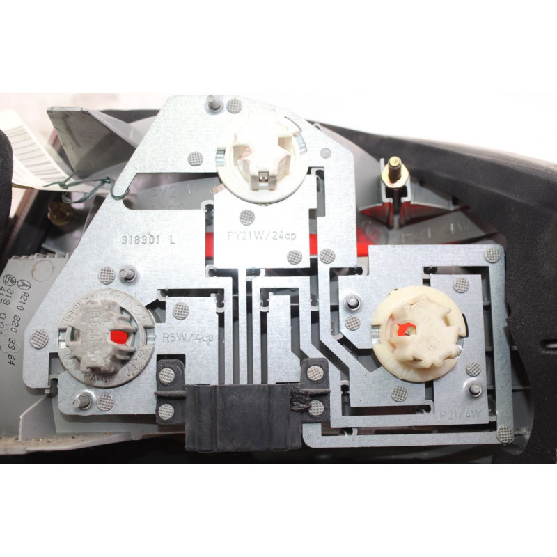 PILOTO TRASERO IZQUIERDO MERCEDES-BENZ CLASE E (BM 210) BERLINA