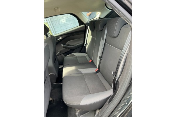 FORD FOCUS BERLINA (CB8) Trend