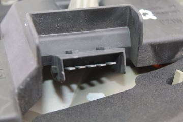  PILOTO TRASERO IZQUIERDO FORD KA (CCQ) Básico 1999 174595 FORD - 4