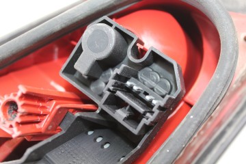  PILOTO TRASERO DERECHO INTERIOR RENAULT VEL SATIS (BJ0) Initiale 2005 197638 RENAULT - 2