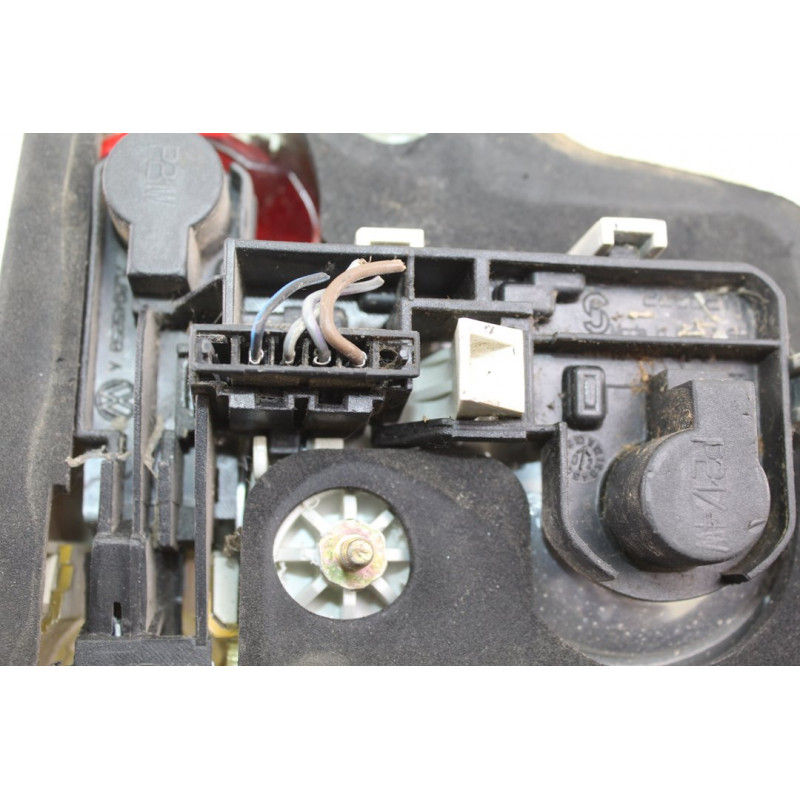 7L6945093H PILOTO TRASERO IZQUIERDO INTERIOR VOLKSWAGEN TOUAREG (7LA)