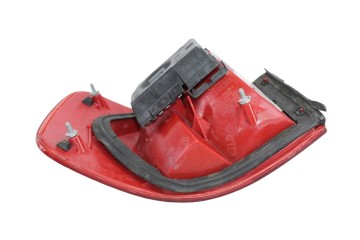  PILOTO TRASERO DERECHO AUDI A6 BERLINA (C4) 2.6 1996 149742 AUDI - 1