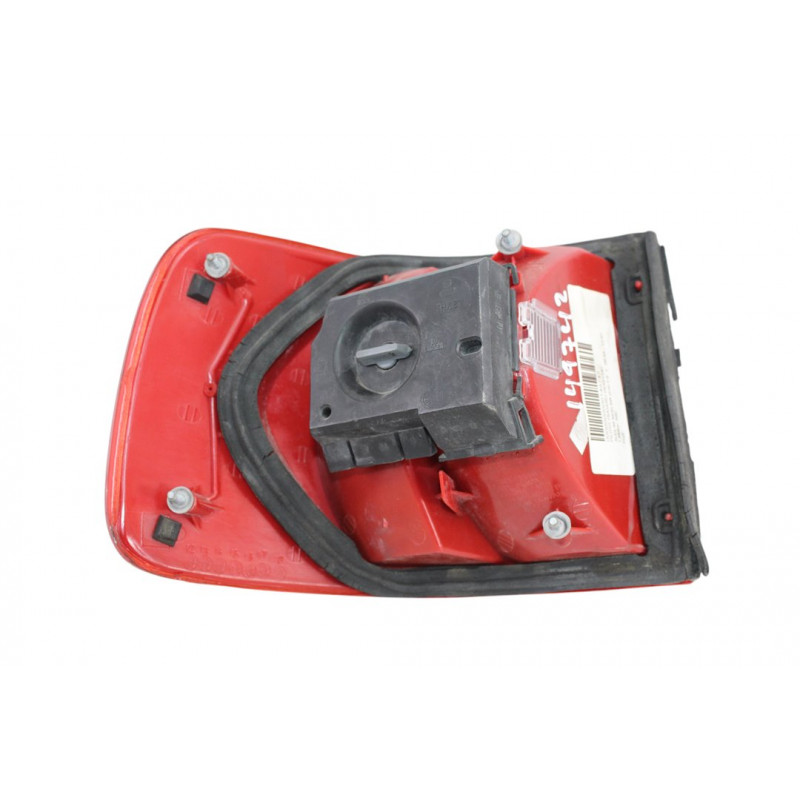  PILOTO TRASERO DERECHO AUDI A6 BERLINA (C4) 2.6 1996 149742 AUDI - 2