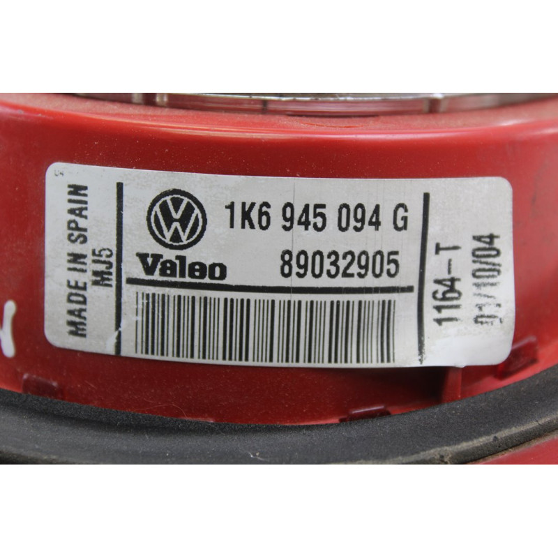 1K6945094G PILOTO TRASERO DERECHO INTERIOR VOLKSWAGEN GOLF V (1K1)(10.2003)
