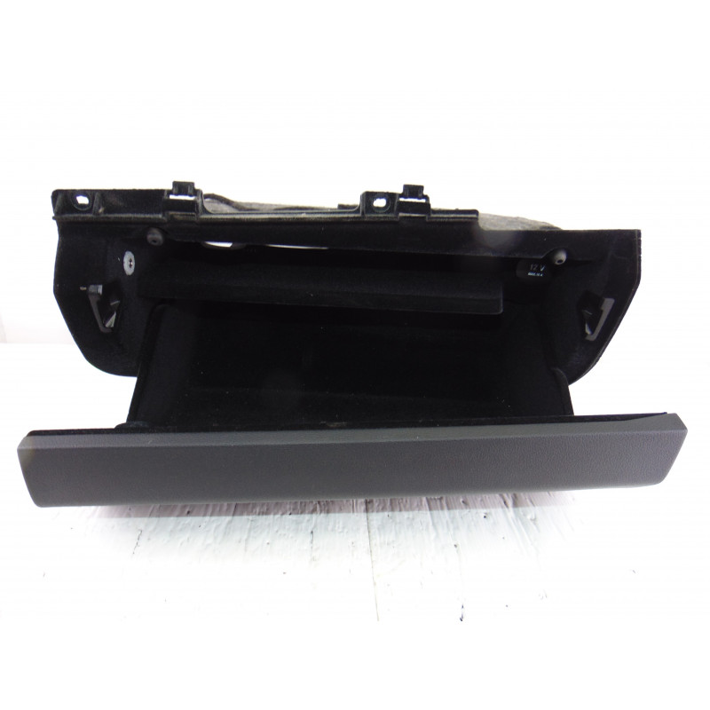 A2126800291 GUANTERA MERCEDES-BENZ CLASE E (BM 212) LIM.