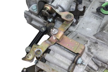 DUU CAJA CAMBIOS SKODA OCTAVIA BERLINA (1U2) 1.6 GLX (74kW) 2000 DUU 212497 SKODA - 4