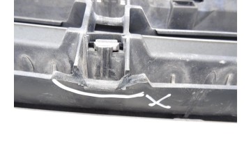  REJILLA DELANTERA CITROEN C3 1.1 Collection 2004 213039 CITROEN - 1