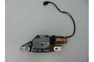 8362371  CERRADURA MALETERO / PORTON BMW SERIE 5 TOURING (E39) 520i 2000 8362371 187964 BMW - 1