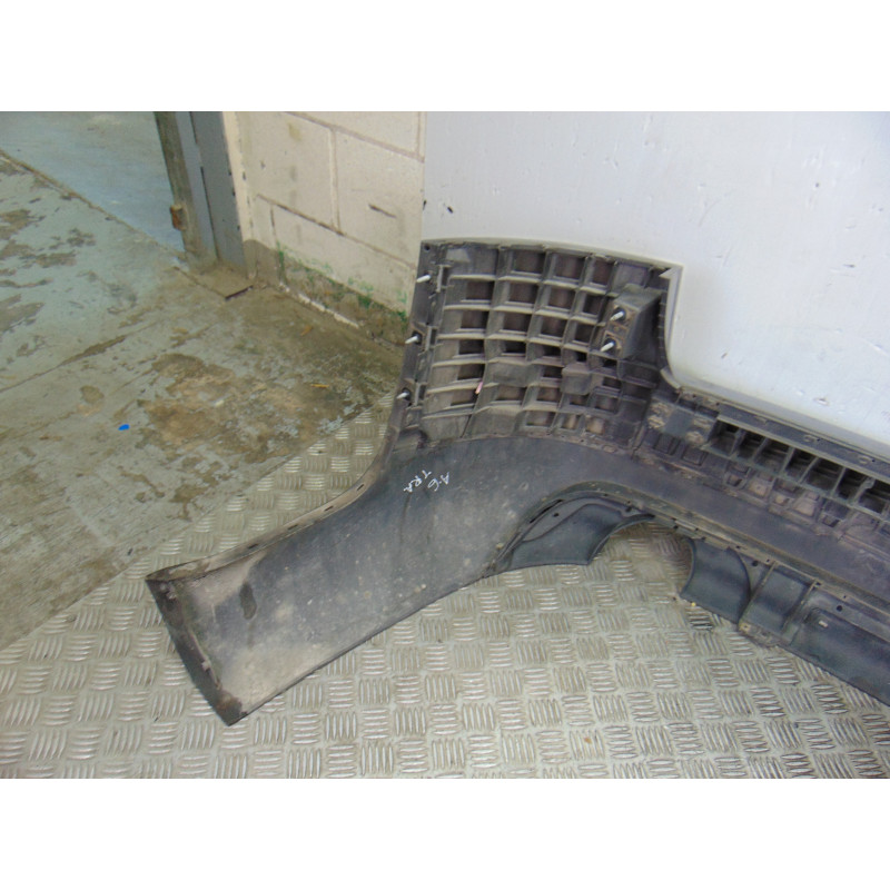 PLATA PARAGOLPES TRASERO AUDI A6 BERLINA (4B2)