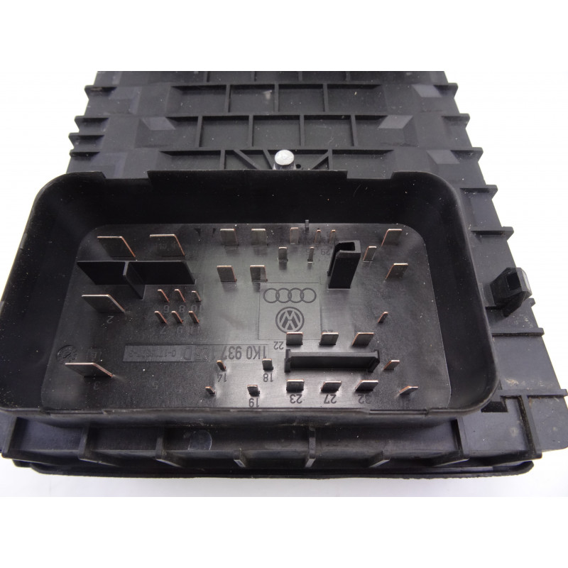 1K0937125D CAJA RELES / FUSIBLES SKODA OCTAVIA COMBI (1Z5) Ambition 2012 1K0937125D 208120 SKODA - 1