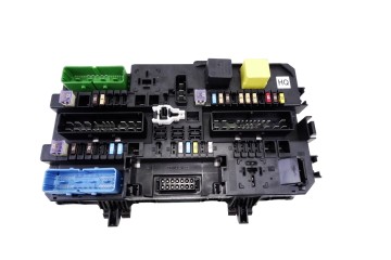 13220831  CAJA RELES / FUSIBLES OPEL ASTRA H TWIN TOP Enjoy 2006 13220831 211463 OPEL - 1