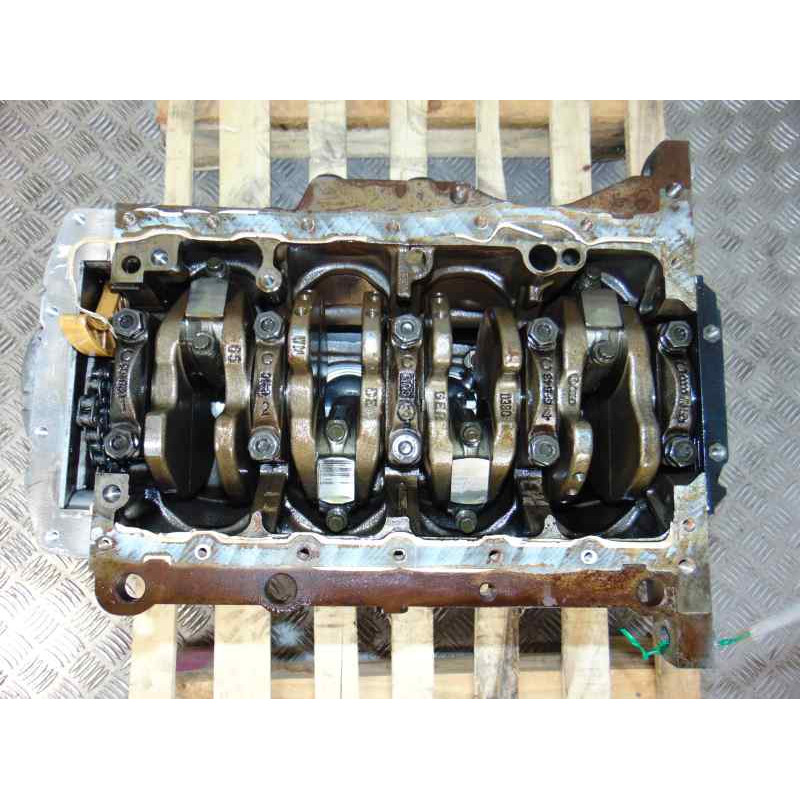 AZV BLOQUE VOLKSWAGEN TOURAN (1T1)