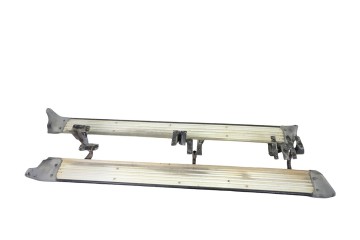 ESTRIBOS LATERALES NISSAN PICKUP (D22)