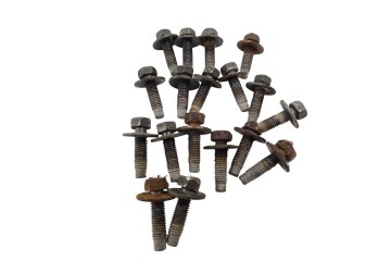 ESTRIBOS LATERALES NISSAN PICKUP (D22)