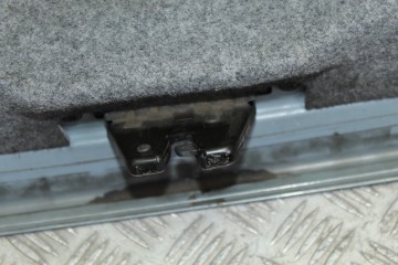 GRIS AZUL TAPA MALETERO BMW SERIE 3 BERLINA (E90) 320d 2005 GRIS AZUL 211667 BMW - 6