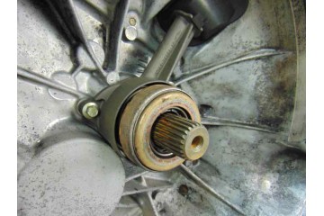 YS4R-7002-MA CAJA CAMBIOS FORD FOCUS BERLINA (CAK) Ambiente 2000 YS4R-7002-MA 174863 FORD - 10