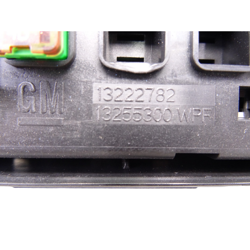 13222782 CAJA RELES / FUSIBLES CHEVROLET CRUZE LS 2010 13222782 211985 CHEVROLET - 1