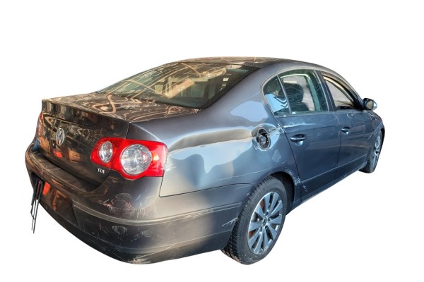 VOLKSWAGEN PASSAT BERLINA (3C2) Highline