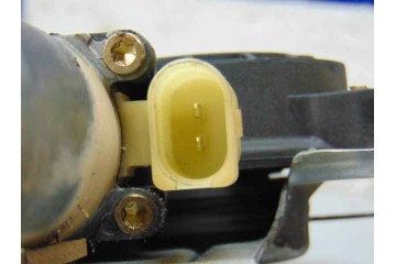 2 PIN ELEVALUNAS TRASERO IZQUIERDO VOLVO V70 FAMILIAR D 5 Tracción total 2003 2 PIN 176553 VOLVO - 4