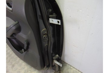 NEGRA PUERTA TRASERA IZQUIERDA FORD FOCUS BERLINA (CB8) Trend 2011 NEGRA 201526 FORD - 6