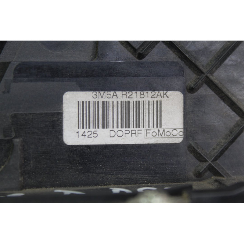 3MAH21812AK  CERRADURA PUERTA DELANTERA DERECHA FORD FOCUS BERLINA (CAP) Trend 2005 3MAH21812AK 213440 FORD - 3