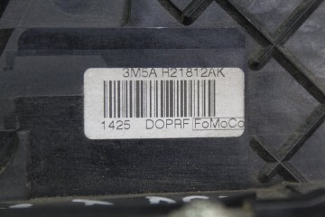 3MAH21812AK  CERRADURA PUERTA DELANTERA DERECHA FORD FOCUS BERLINA (CAP) Trend 2005 3MAH21812AK 213440 FORD - 3