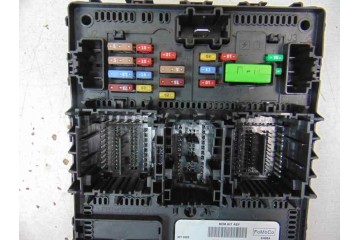 JU5T-15604-MCE  CAJA RELES / FUSIBLES FORD KA+ (CDU) Ultimate 2019 JU5T-15604-MCE 178096 FORD - 1