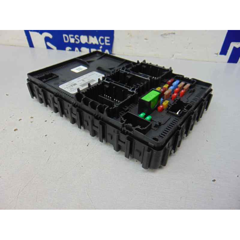 JU5T-15604-MCE CAJA RELES / FUSIBLES FORD KA+ (CDU)